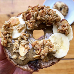 Banana Granola Pagel