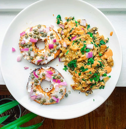 Vegan Cream Cheese Pagel & Tofu Scramble
